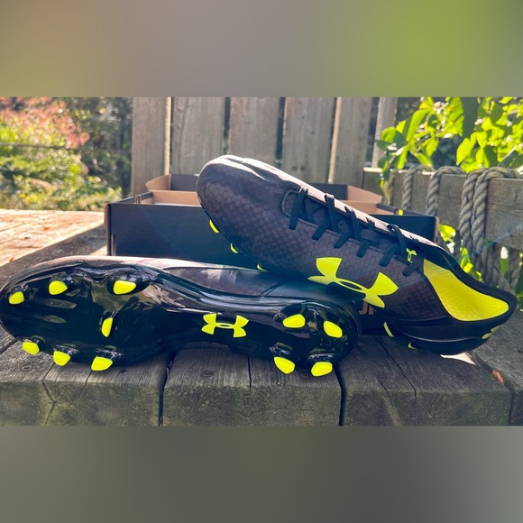 Under Armour New men’s Speedform synthetic soccer cleats. Original UA box - Picture 3 of 10